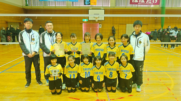 女　子　【 ３位 】　高須バレーボールスポーツ少年団 (西濃支部)