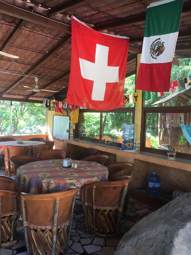 Charlies Restaurant, Santa Elena