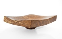 Jörg Pietschmann · V21594 · Oak #collectibledesign #vessel #bowl #woodworking #interiordesign #woodsculptures #art #woodart #wooddesign #decorativewood #originalartwork #modernwoodsculpture #joerg pietschmann #oldwood #functionalsculpture #artfurniture