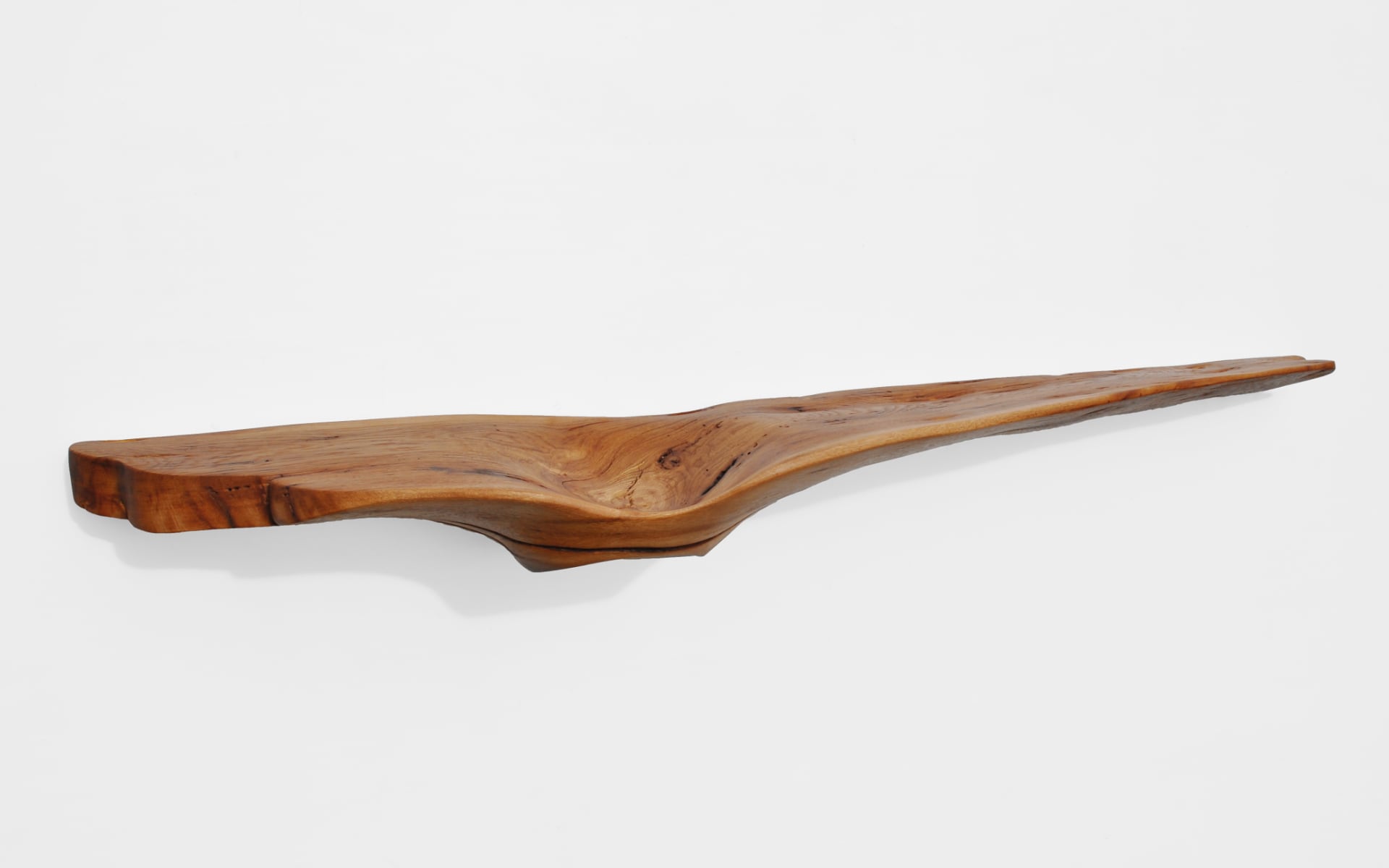 wall shelf by Jörg Pietschmann