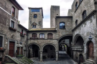 Quartier médiéval de San Pellegrino (le plus grand quartier médiéval d'Europe) - 1,5 km - 20 minutes