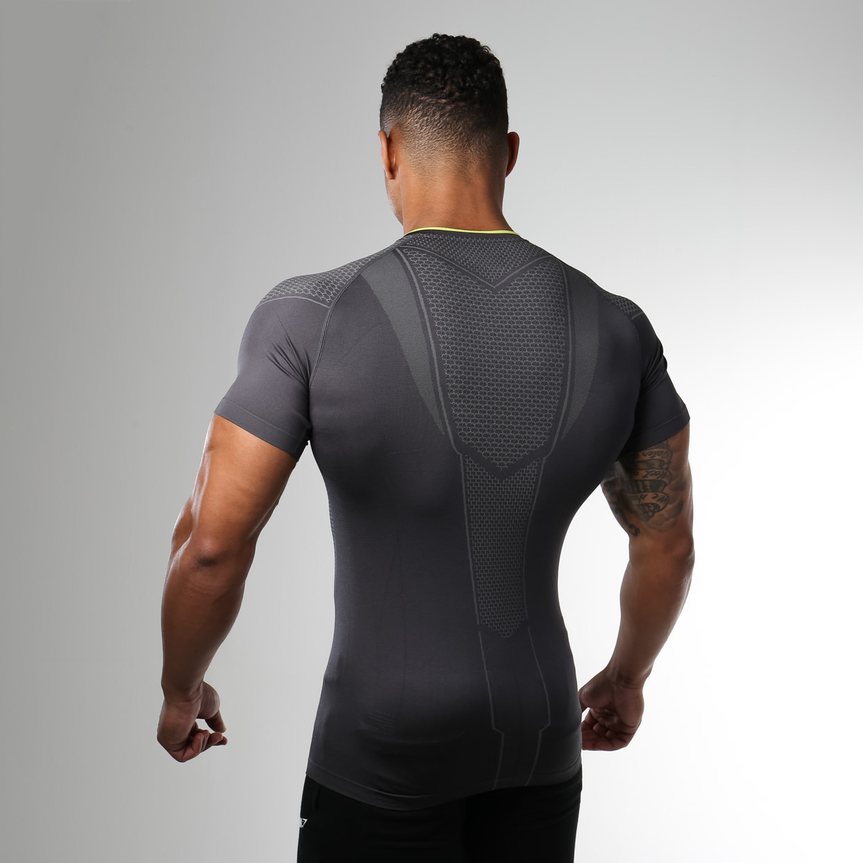 GymShark Onyx Seamless TShirt Charcoal GymShark Sportelano
