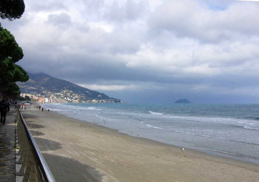 Strand bei Diano Marina