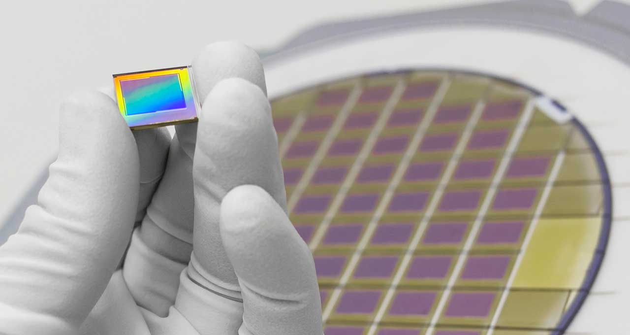 実用化が間近に迫る！ ダイヤモンド半導体が今、注目される理由　 霧雨で見えない❤ ♪