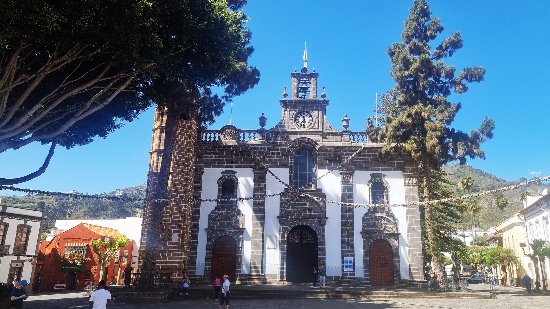 Basilika Nuestra Senora del Pino...