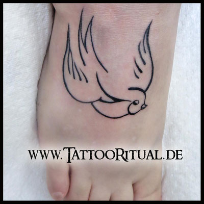 Tattoo Schwalbe von TattooRitual Rostock, Tattoo Rostock