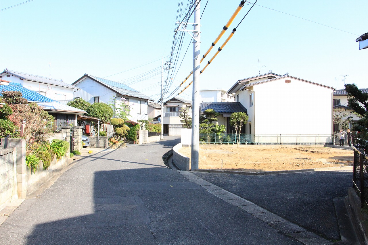 現地 前面道路周辺（2016年11月撮影）