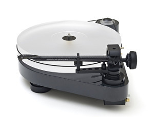 Pro-Ject Evolution　2名