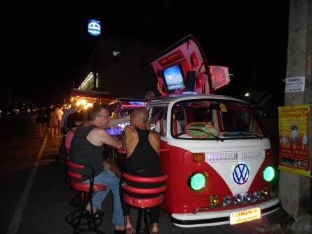 Witzige Bar auf Koh Chang