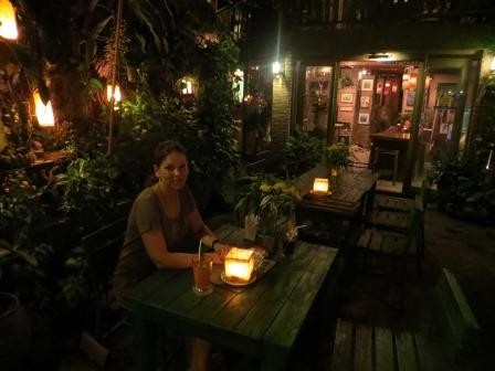 Art Gallery Coffee & Drink Restaurant