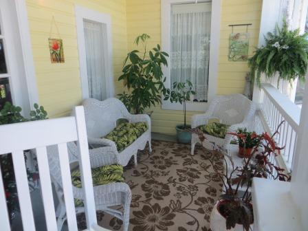 Veranda im B&B River Lily