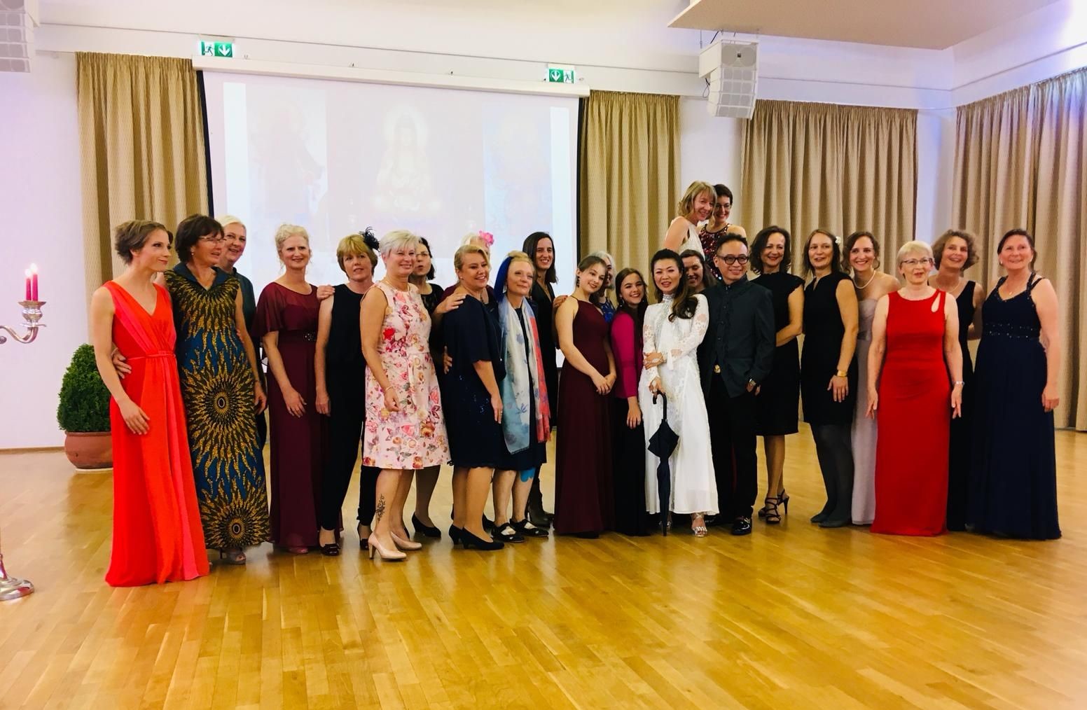 Die Ladies bei der Abschlussfeier unserer Ausbildung 2019