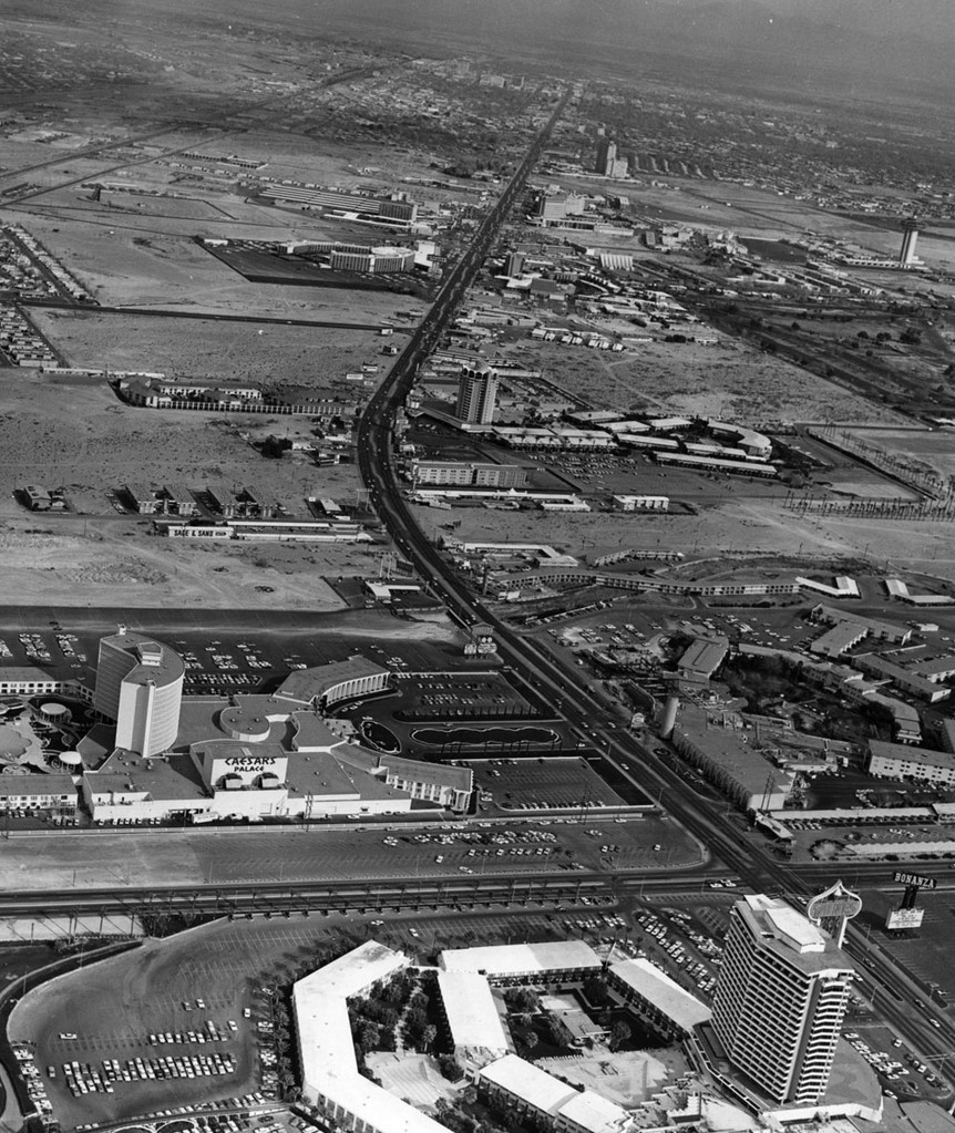 Le strip en 1968