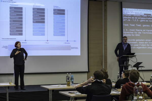 DeafIT: Right in the picture: Harald Uebele (TechData) with the lecture about IBM Bluemix
