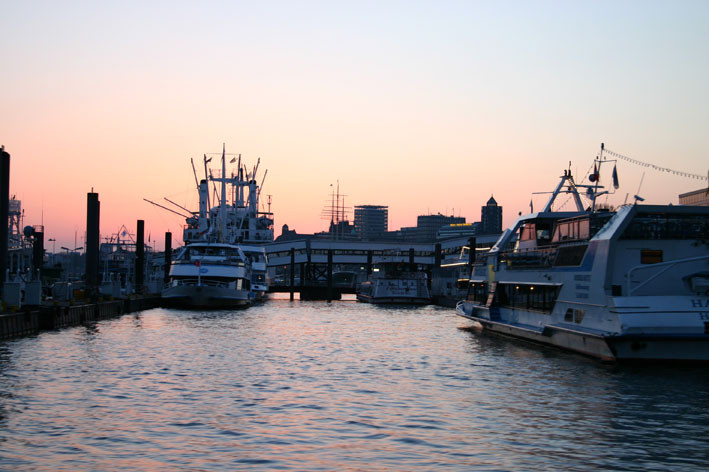 Abendstimmung im Hamburger Hafen