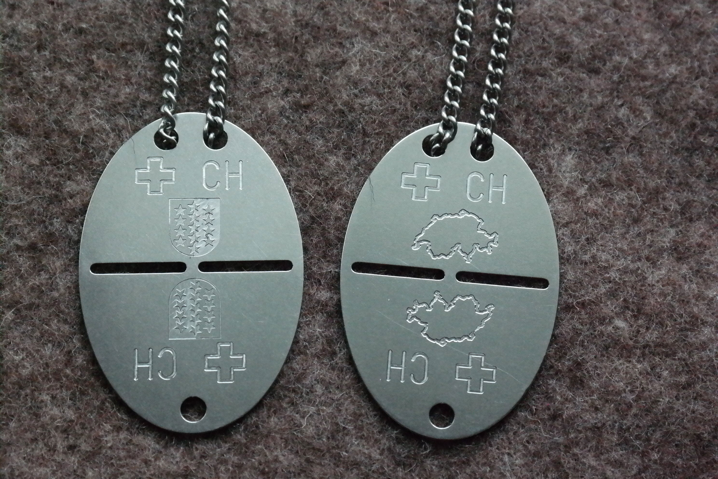 Erkennungsmarken mit Symbolen | - Trendfactory