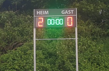 Die Anzeigetafel steht ...