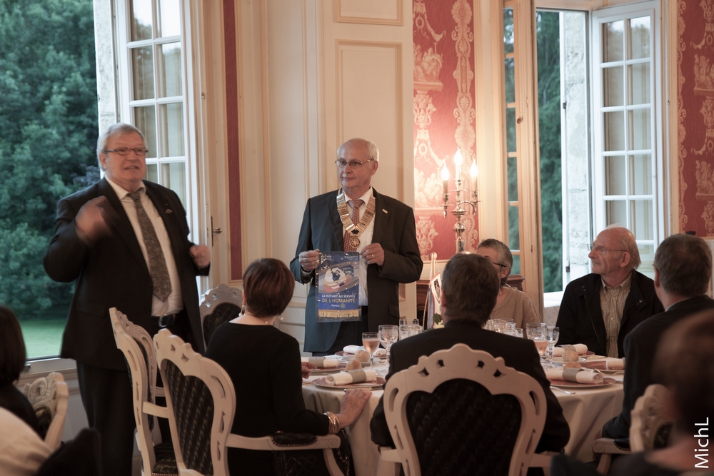 Dîner convivial en présence de Gérard GARNIER, adjoint du gouverneur de notre district