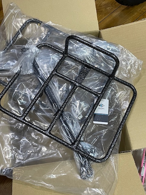 ADEPT Truss Porter Rack リミテッドカラー”ハンマーブラック”入荷