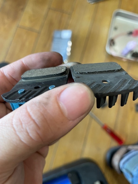 誉自転車のお仕事17　ディスクブレーキのメンテナンス