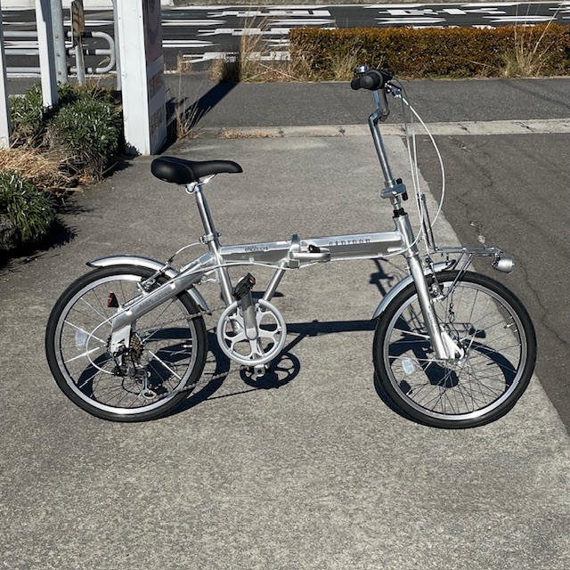 有名メーカーではない一般車もある程度取り扱いあります