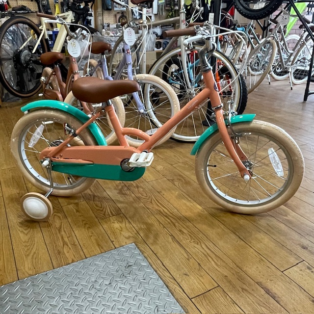 リトルトーキョーバイク16リミテッドエディション”NEW PARK”入荷です