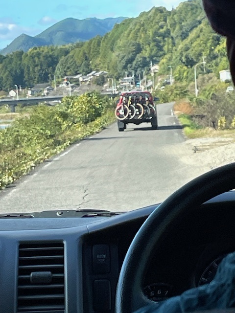11/24は臨時休業をいただいてお隣県でトレイルライドしてきました