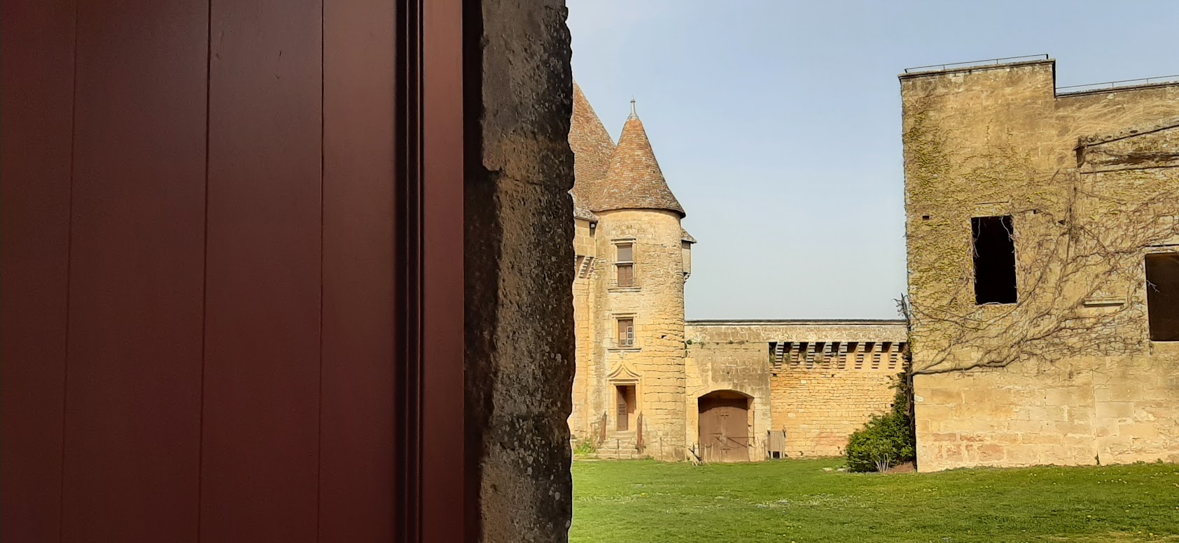 Près de 1000 ans d'histoire au Château de Biron