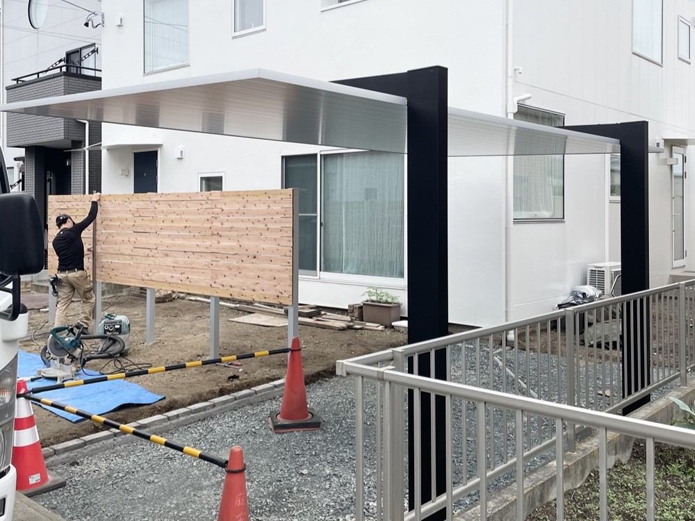 豊川市の外構工事 ウッドフェンス取付