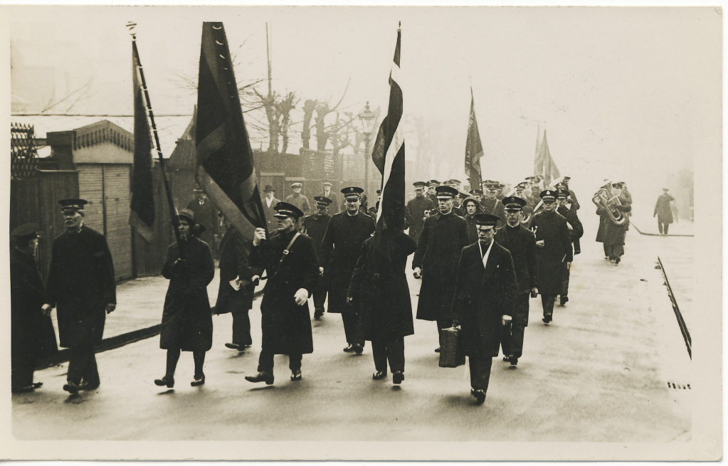 The Danish Staff Band on the march in England in 1932.