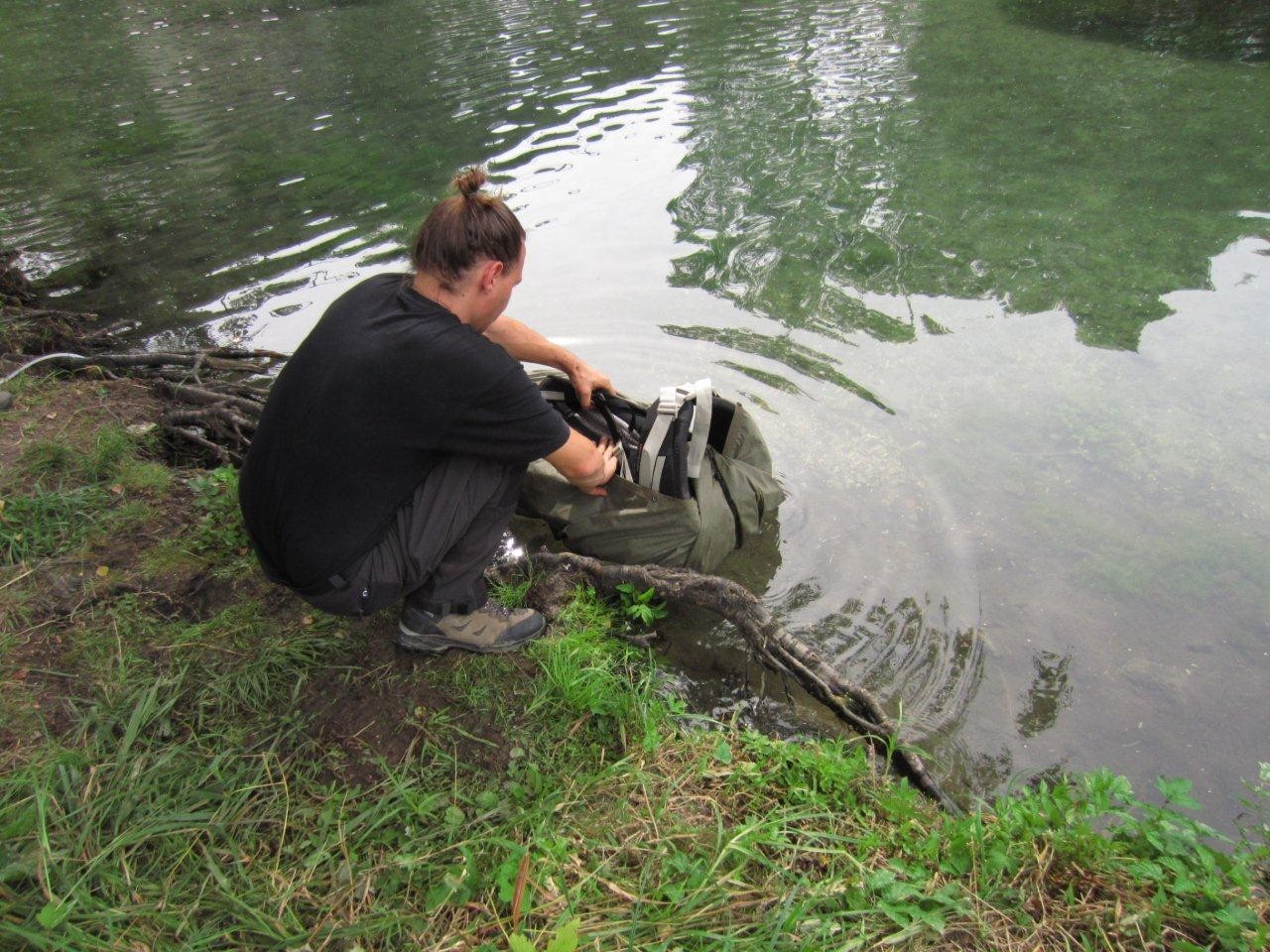 Gepäck sicher und trocken über Gewässer bringen lernst Du in meinem Krisensurvival Training