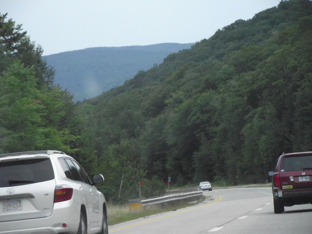 Vue sur flanc de montagne toujours dans le New Hampshire