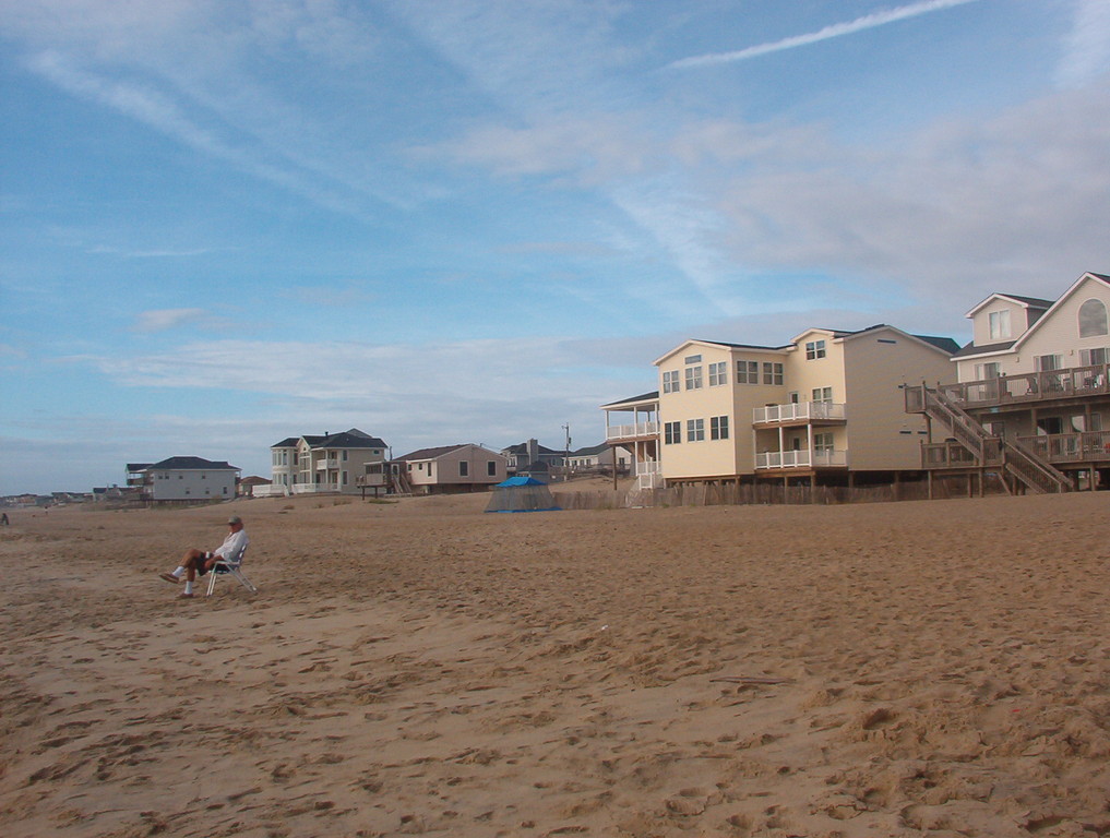 vue de la plage en direction des maisons