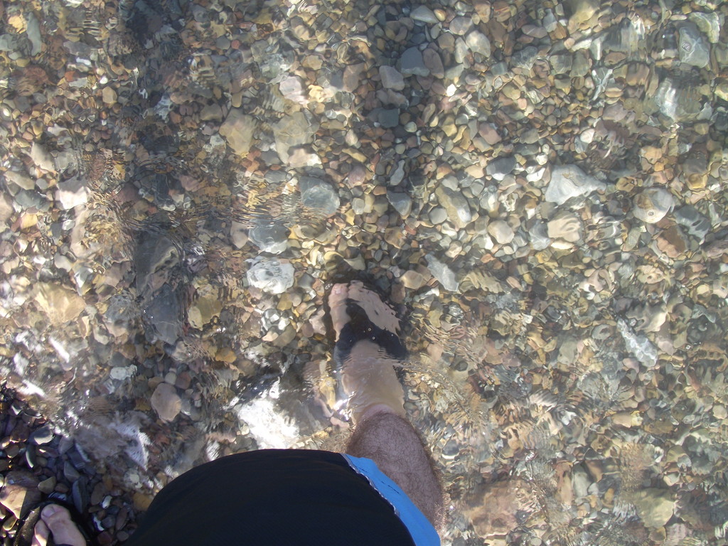 Mon pied dans le Golfe du St-Laurent (Percé)