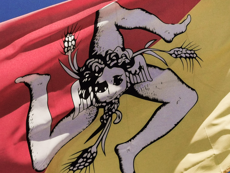 The rather interesting flag of Sicily 