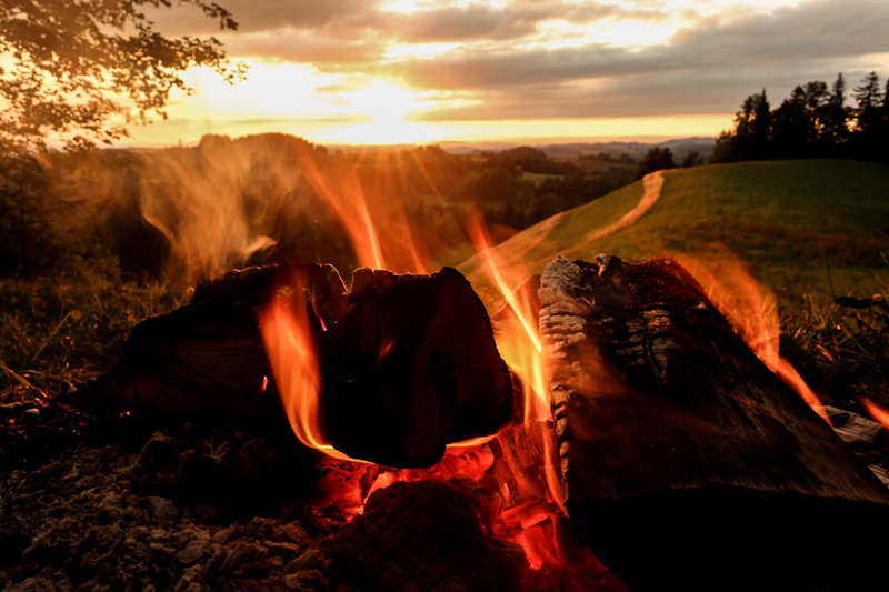 Sunset and camp fire. A winning combination. 