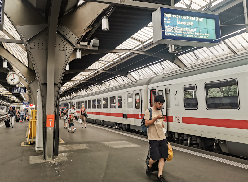 My night train waiting in Zürich