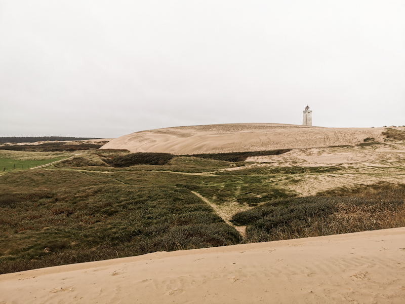 Approaching the giant sand dunes