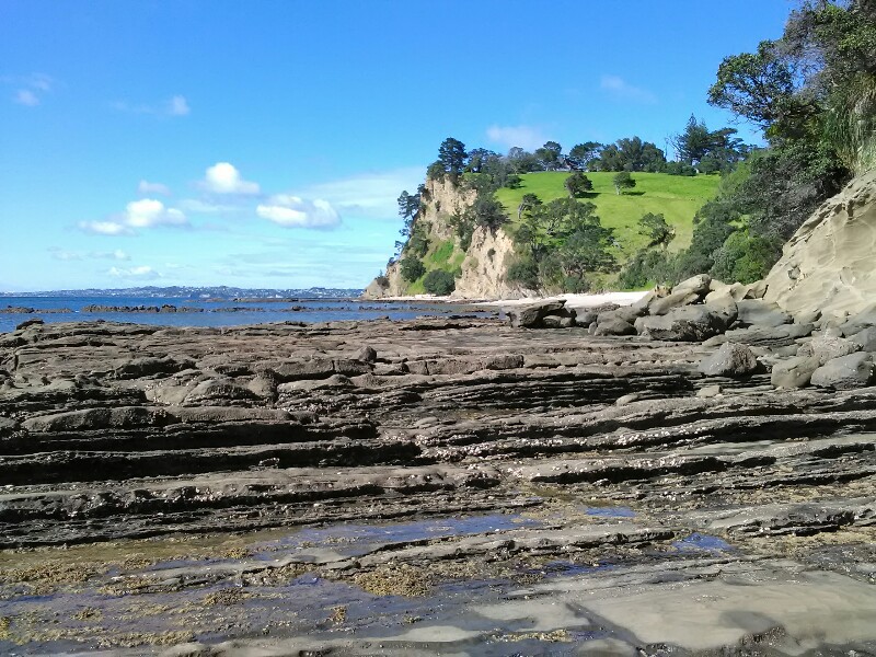 Rock hopping around thre cliffs