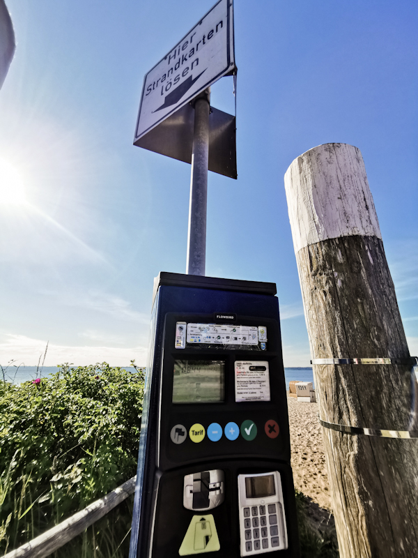 Getting closer to Kiel. Ticket machine for beach access (Strand ticket) 