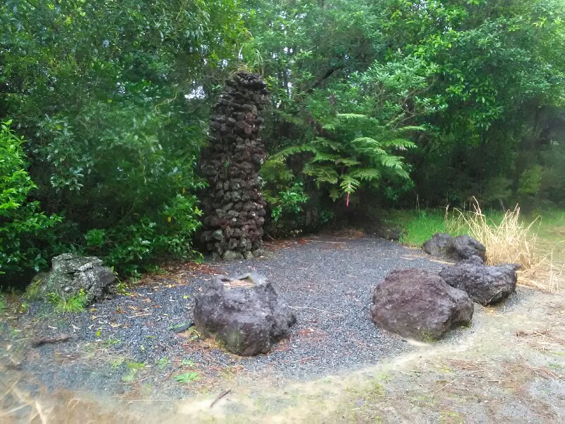 Monument at the starting point of the very first section of Te Araroa Trail