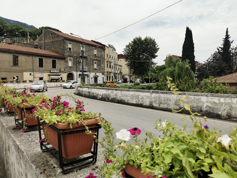 Walking the streets towards Salerno 