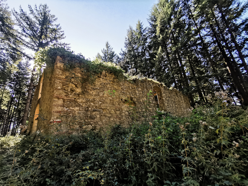 Deserted places like this is something I will remember of my hike across Northern Italy