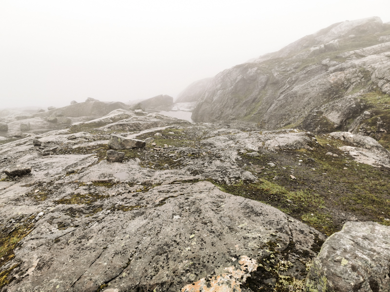 Challenging navigation in foggy conditions 