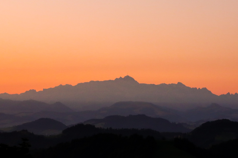 Morning mood with Säntis in the background. The mountain I spotted 10 days ago, far far away, is now a stone's throw away. 