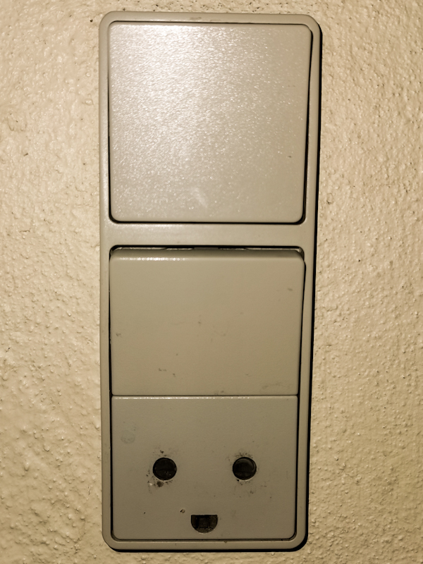 Oh and here a photo of the Danish power outlet. The happiest outlet on earth and always a mood booster when I come across one every once in a while. 