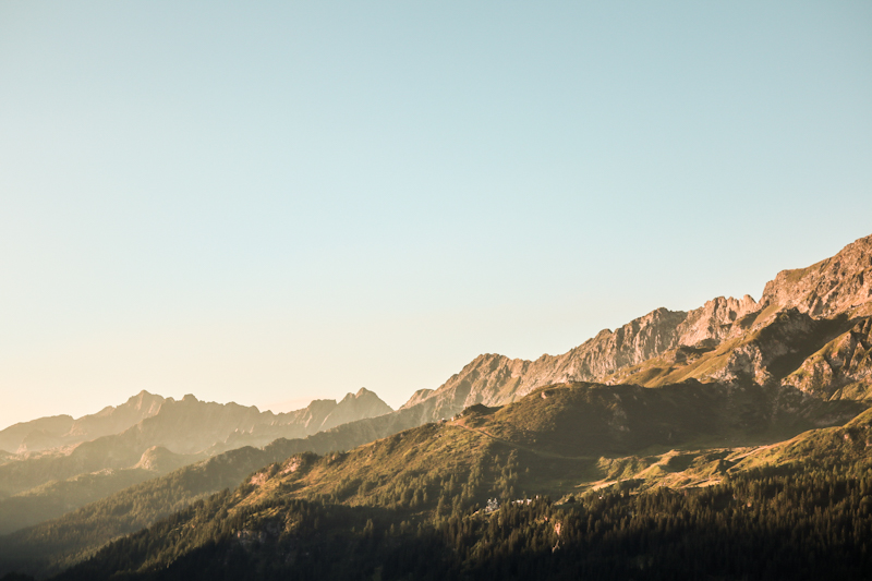 Early morning sun versus the mountains