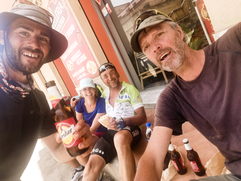 Beer break with the South Tyroleans