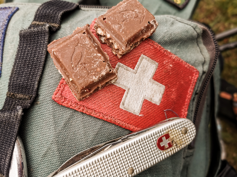 Oh yeah, and happy birthday Switzerland! I know, the flag is not square and the chocolate not Swiss. But at least I didn't forget ;)