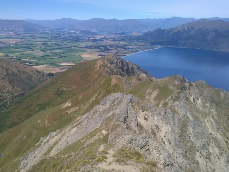 Following the ridge down to the lake